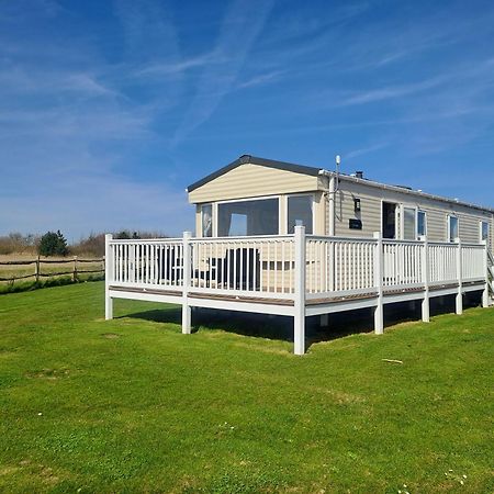 N & V Caravan Sand Le Mere Tunstall  Exterior photo
