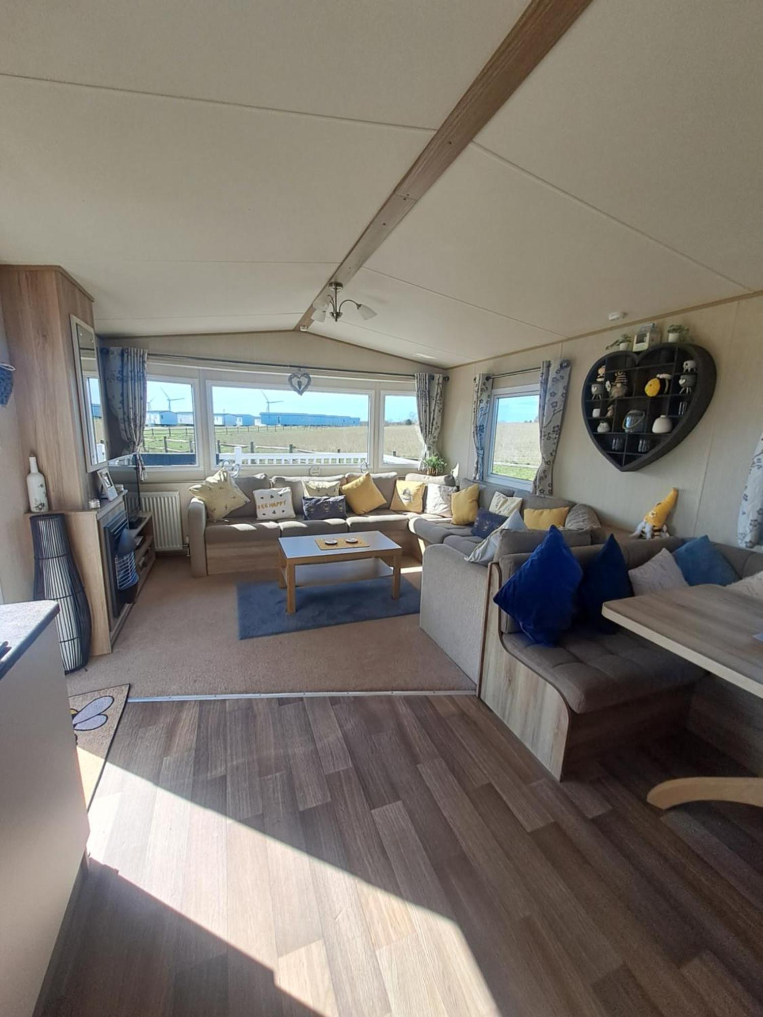 N & V Caravan Sand Le Mere Tunstall  Exterior photo
